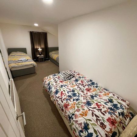 2 Bedroom Cottage Gloucester City Center Extérieur photo