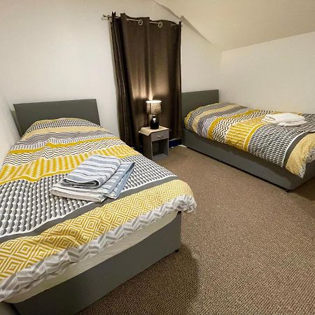 2 Bedroom Cottage Gloucester City Center Extérieur photo