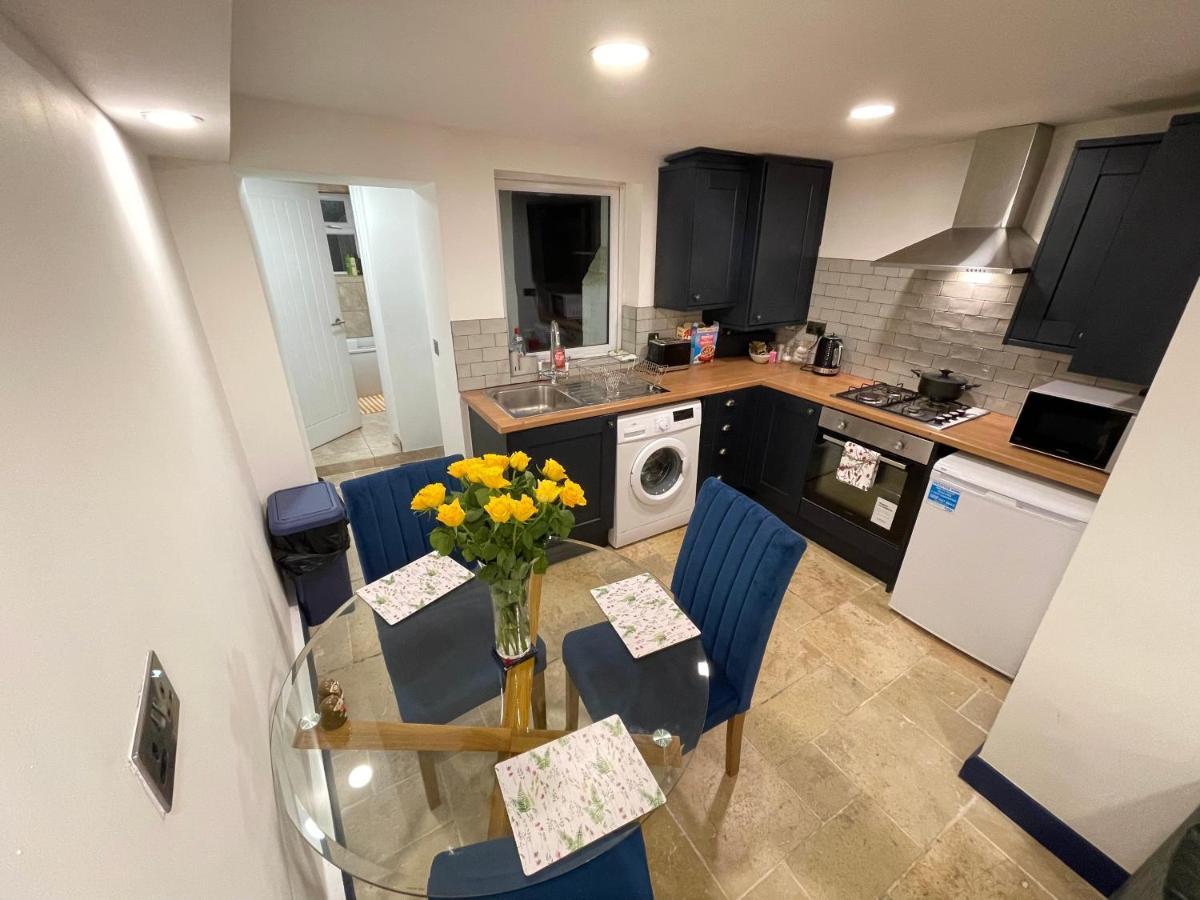 2 Bedroom Cottage Gloucester City Center Extérieur photo