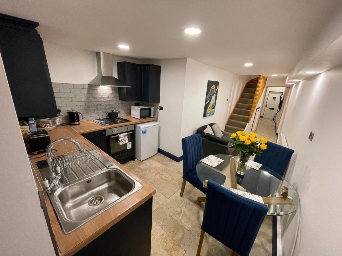 2 Bedroom Cottage Gloucester City Center Extérieur photo